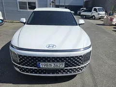 2023 Hyundai Grandeur Exclusive — фото 2