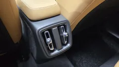 2022 Volvo XC40 B4 Inscription — фото 19