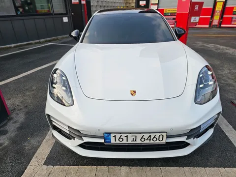 2022 Porsche Panamera 2.9 AWD