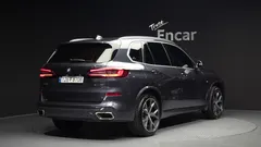 2022 BMW X5 xDrive 40i M Sport — фото 2