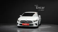 2023 Mercedes-Benz A-Class A220 Hatchback — фото 3