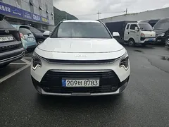 2022 Kia Niro Signature, белый — фото 1