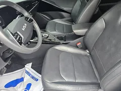 2022 Kia Niro Signature, белый — фото 19