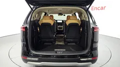2023 Kia Carnival Diesel 9-Seater Prestige — фото 17