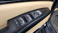 2023 Kia Carnival Diesel 9-Seater Prestige — фото 20