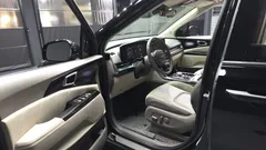 2023 Kia Carnival Diesel 9-Seater Hi-Limousine — фото 10