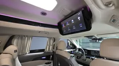 2023 Kia Carnival Diesel 9-Seater Hi-Limousine — фото 17