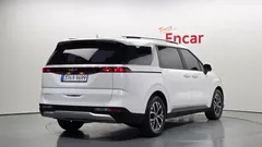2023 Kia Carnival Diesel 9-Seater Prestige — фото 2