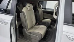 2023 Kia Carnival Diesel 9-Seater Prestige — фото 12