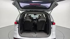 2023 Kia Carnival Diesel 9-Seater Prestige — фото 20