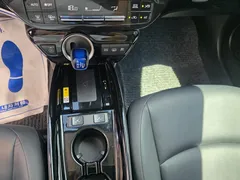 2022 Toyota Prius 1.8, белый — фото 10
