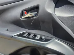 2022 Toyota Prius 1.8, белый — фото 17