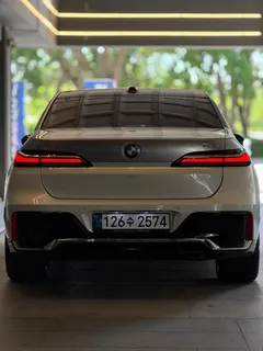 2023 BMW 7-Series 740i sDrive M Sport — фото 4