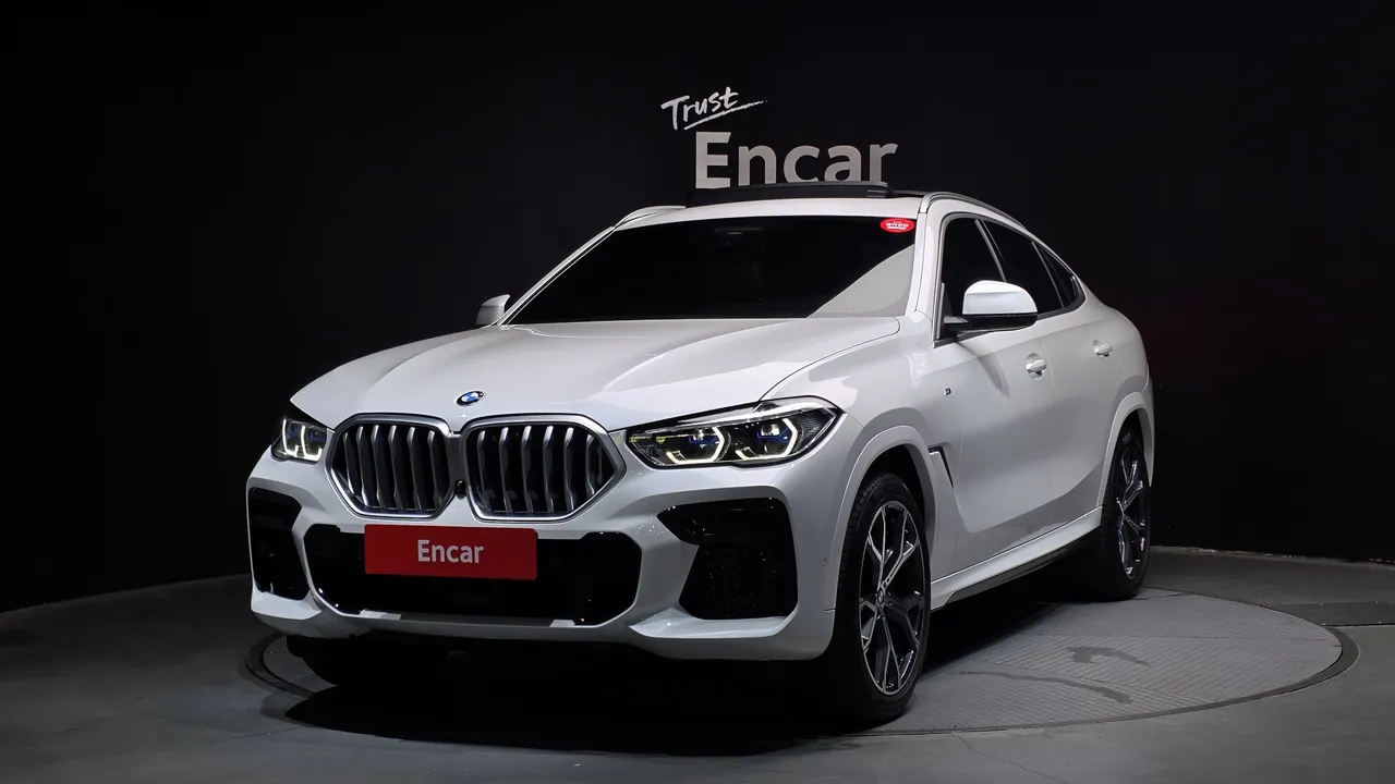 2022 BMW X6 xDrive40i M Sport