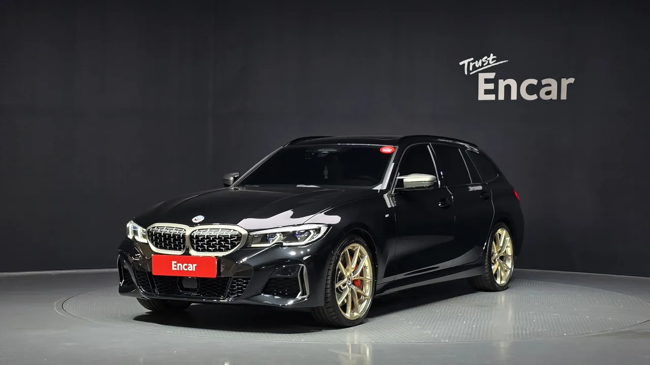 2022 BMW 3-Series M340i xDrive Touring Performance