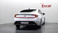 2022 Hyundai Sonata 2.0 — фото 4