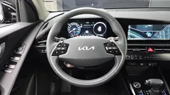 2022 Kia Niro Prestige, чёрный — фото 16