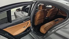 2022 BMW 5-Series 520i M Sport — фото 19