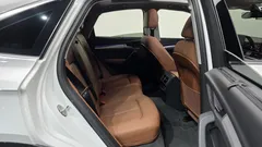 2022 Audi Q5 45 TFSI Quattro Sportback, белый — фото 12