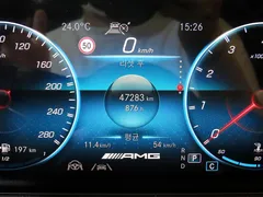 2022 Mercedes-Benz GLB-Class AMG GLB35 4MATIC — фото 8