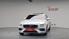 2023 Volvo S60 B5 Ultimate Bright, белый — фото 3