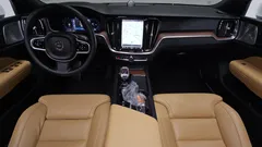 2023 Volvo S60 B5 Ultimate Bright, белый — фото 7