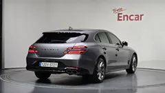 2023 Genesis G70 Gasoline 2.0T 2WD, серо-серебристый — фото 2