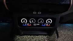 2024 BMW 5-Series 530i xDrive, белый — фото 19