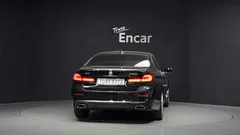 2022 BMW 5-Series 523d xDrive Luxury — фото 4