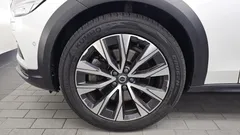 2021 Volvo V90 B5 Pro AWD, белый — фото 5
