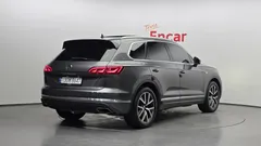 2023 Volkswagen Touareg 3.0 TDI Prestige — фото 2