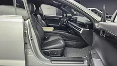 2023 Hyundai Grandeur 3.5 LPG 2WD (Taxi) — фото 11