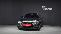 2022 BMW 3-Series 320i M Sport, чёрный — фото 3