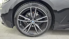 2022 BMW 3-Series 320i M Sport, чёрный — фото 5