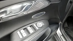 2023 Genesis GV70 2.5T Gasoline AWD, серо-серебристый — фото 16