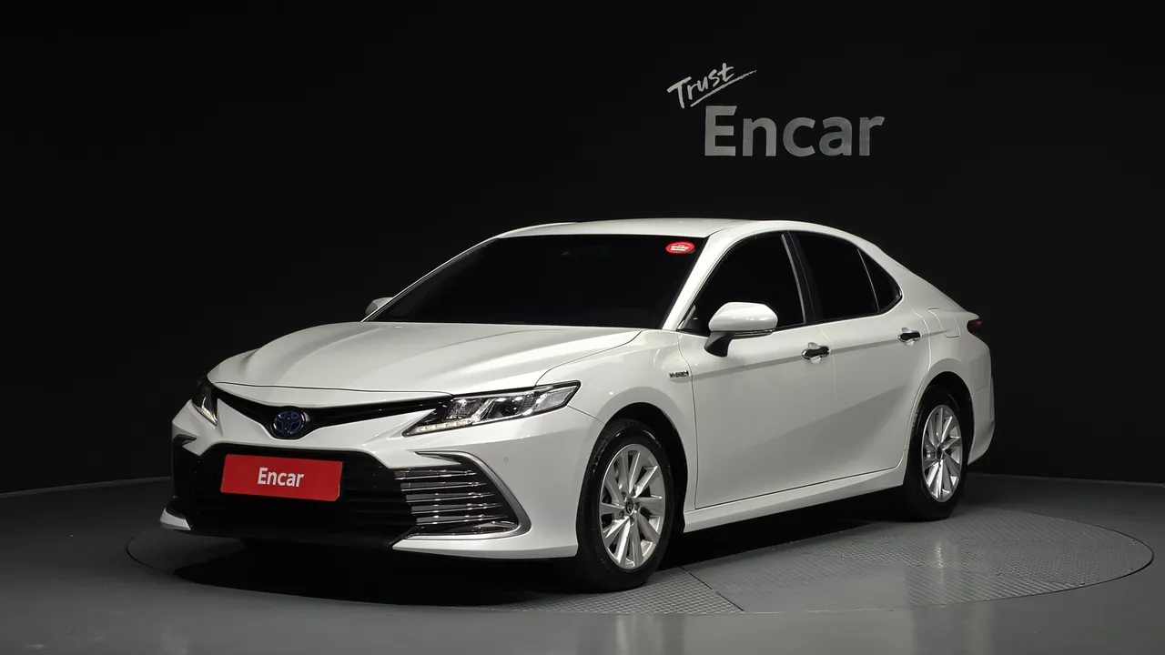 2024 Toyota Camry 2.5 LE Hybrid