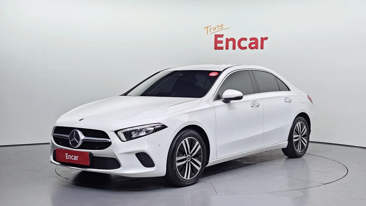 2022 Mercedes-Benz A-Class A220 Sedan