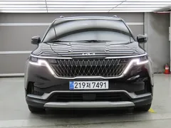 2023 Kia Carnival Diesel 9-Seater Prestige — фото 2