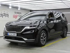 2023 Kia Carnival Diesel 9-Seater Prestige — фото 11