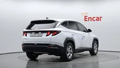 2021 Hyundai Tucson Gasoline 1.6 Turbo 2WD, белый — фото 2