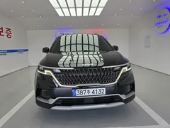 2023 Kia Carnival Diesel 9-Seater Prestige — фото 3