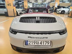 2023 Porsche 911 Carrera 4 GTS Cabriolet, 은하색 — фото 6