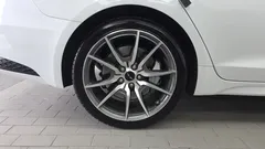 2024 Genesis G70 Gasoline 2.5T 2WD, белый — фото 5