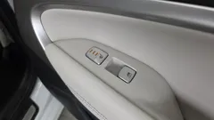 2024 Genesis G70 Gasoline 2.5T 2WD, белый — фото 19