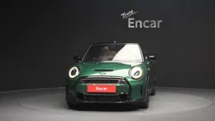 2022 Mini Cooper Convertible Classic, зелёный — фото 3