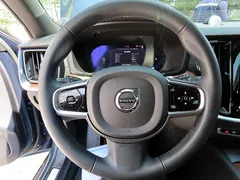 2023 Volvo V60 B5 Ultimate AWD, синий — фото 8