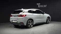 2023 BMW X2 (F39) xDrive20i M Sport, светло-серебристый — фото 2
