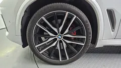 2022 BMW X5 M50i — фото 5