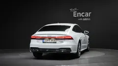 2021 Audi A7 50 TDI Quattrp Premium, белый — фото 4
