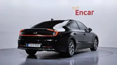 2022 Hyundai Sonata 2.0 — фото 2